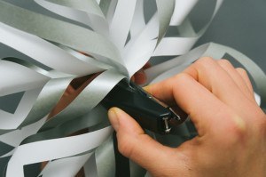 zdroj: http://www.handimania.com/diy/3d-paper-snowflake.html